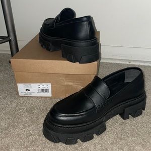 ALOHAS Trailblazer corn platform penny loafers